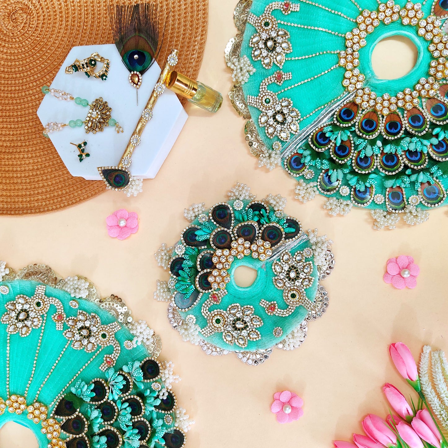 Elegant Sea Green Kanha Ji Dress – Dual Style Peacock Feather Patches & Peacock Kundan Patches with Mukut, Patakha Set, Bansuri & Full Shringar Set