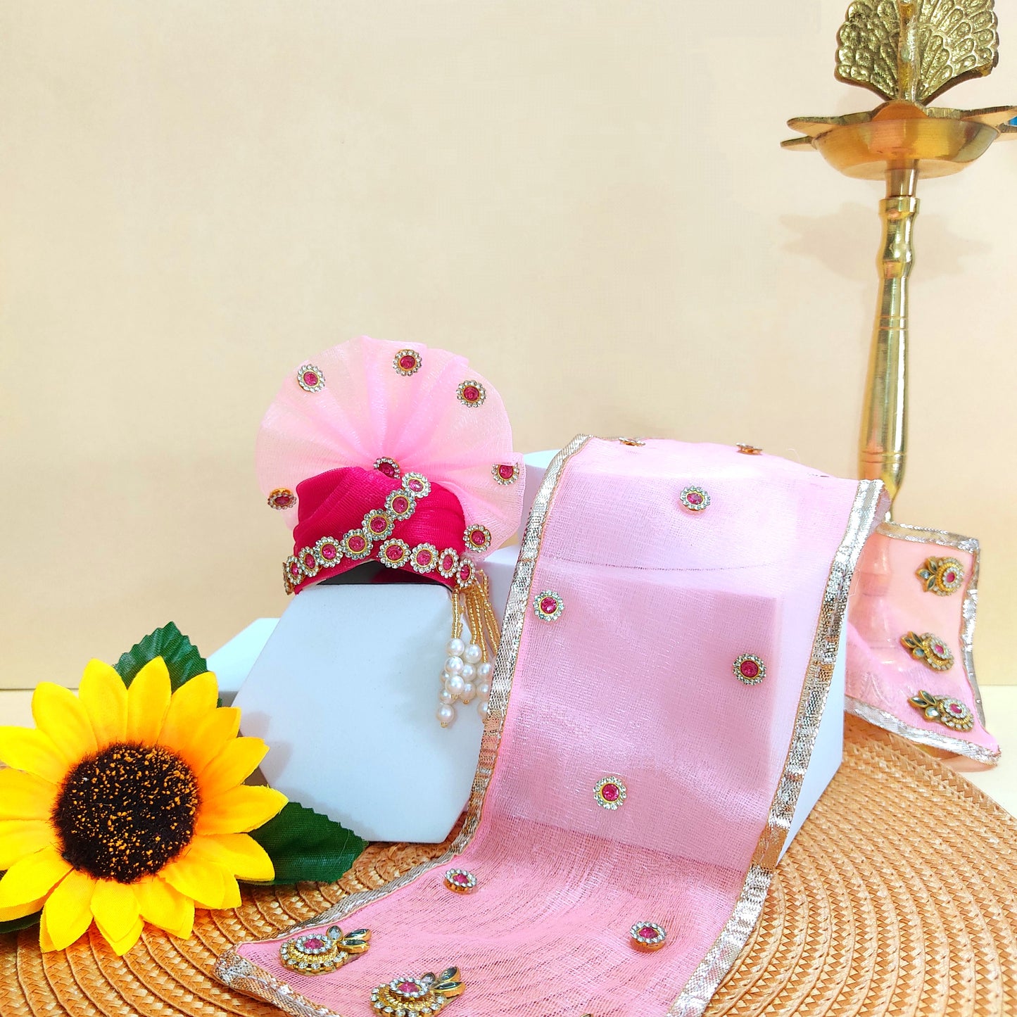 Pastel Pink Laddu Gopal Dress – Lace Detailing with Handcrafted Patches, Mukut & Full Shringar Set