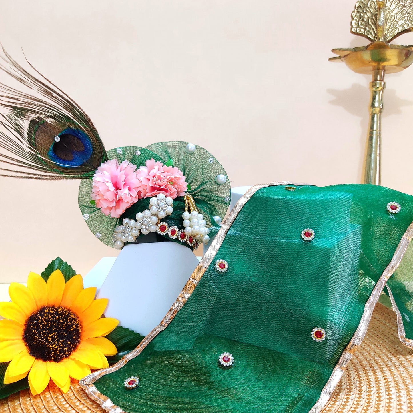 Divine Shreenath Style Radha Rani Poshak – Floral Design Dress with Chunri & Complete Shringar Accessories