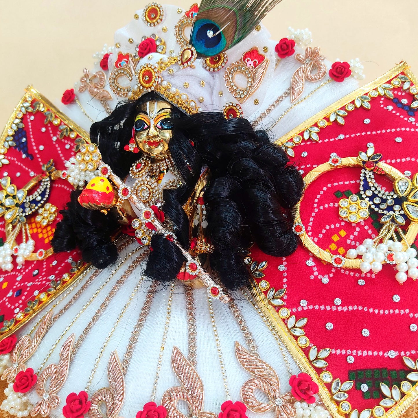 Butterfly Style Red & White Kanha ji Dress – Bandhej Print with Handmade Peacock Patches, Mukut & Full Shringar Set
