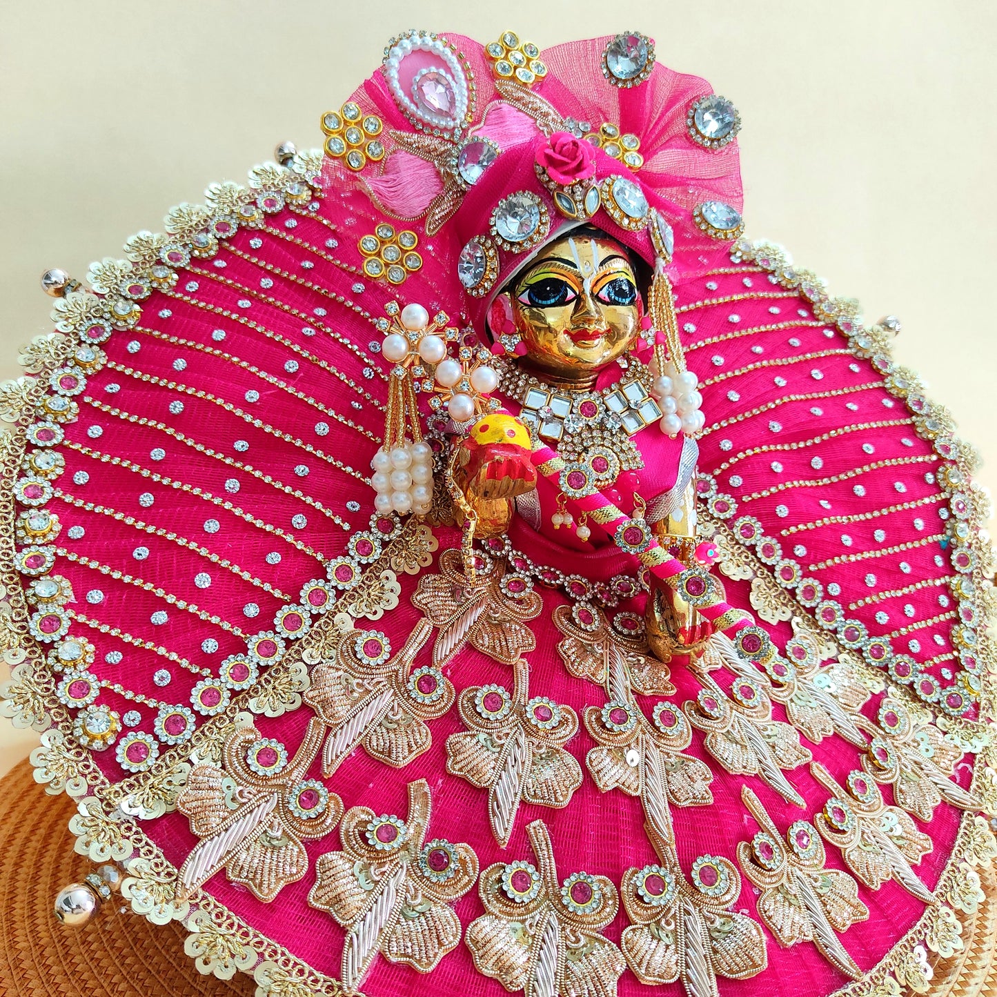 Royal Rani Pink Krishna Poshak – Beautiful Zari Patch and Bead Details with Mukut, Patakha Set, Bansuri & Full Shringar Set