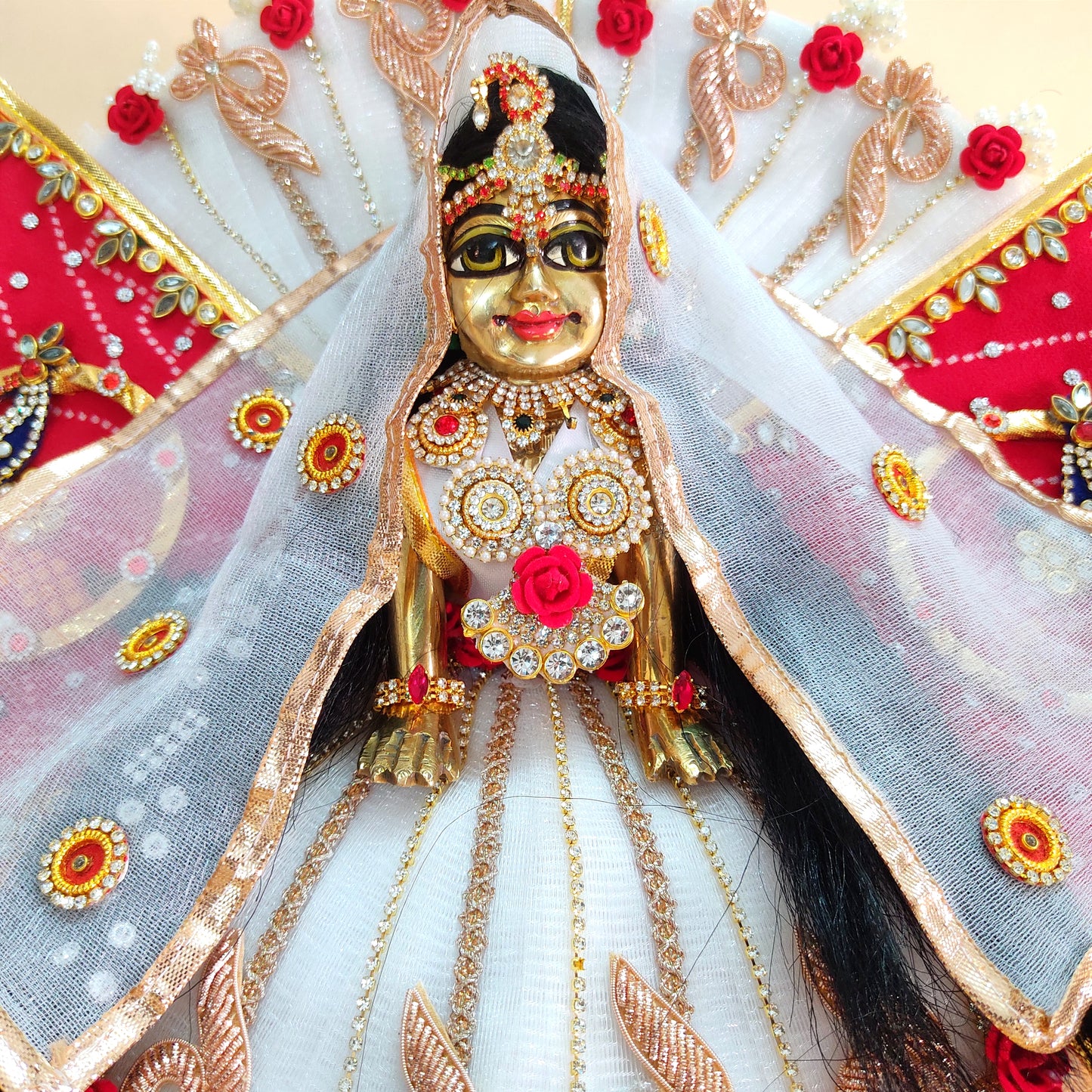 Butterfly Style Red & White Radha Rani Dress – Bandhej Print with Handmade Peacock Patches, Dupatta & Full Shringar Set