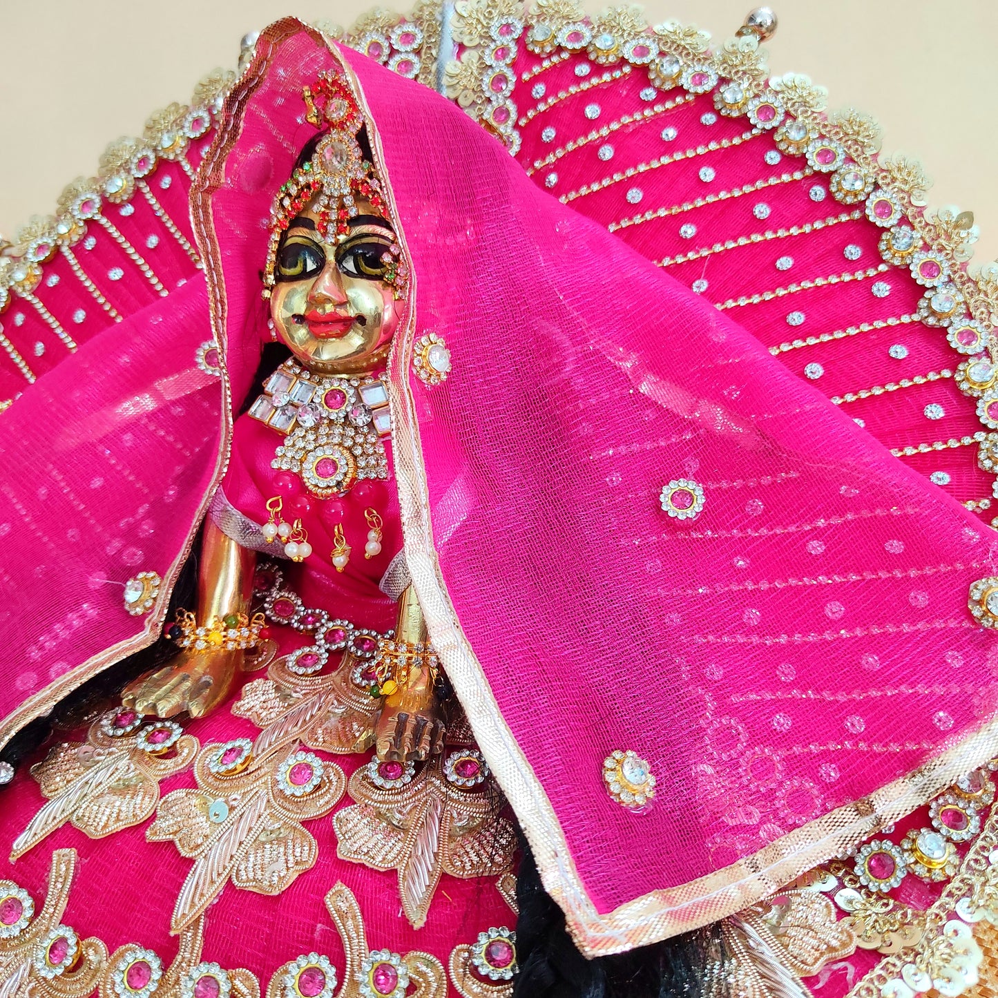 Royal Rani Pink Krishna Poshak – Beautiful Zari Patch and Bead Details with Matching Dupatta & Full Shringar Set