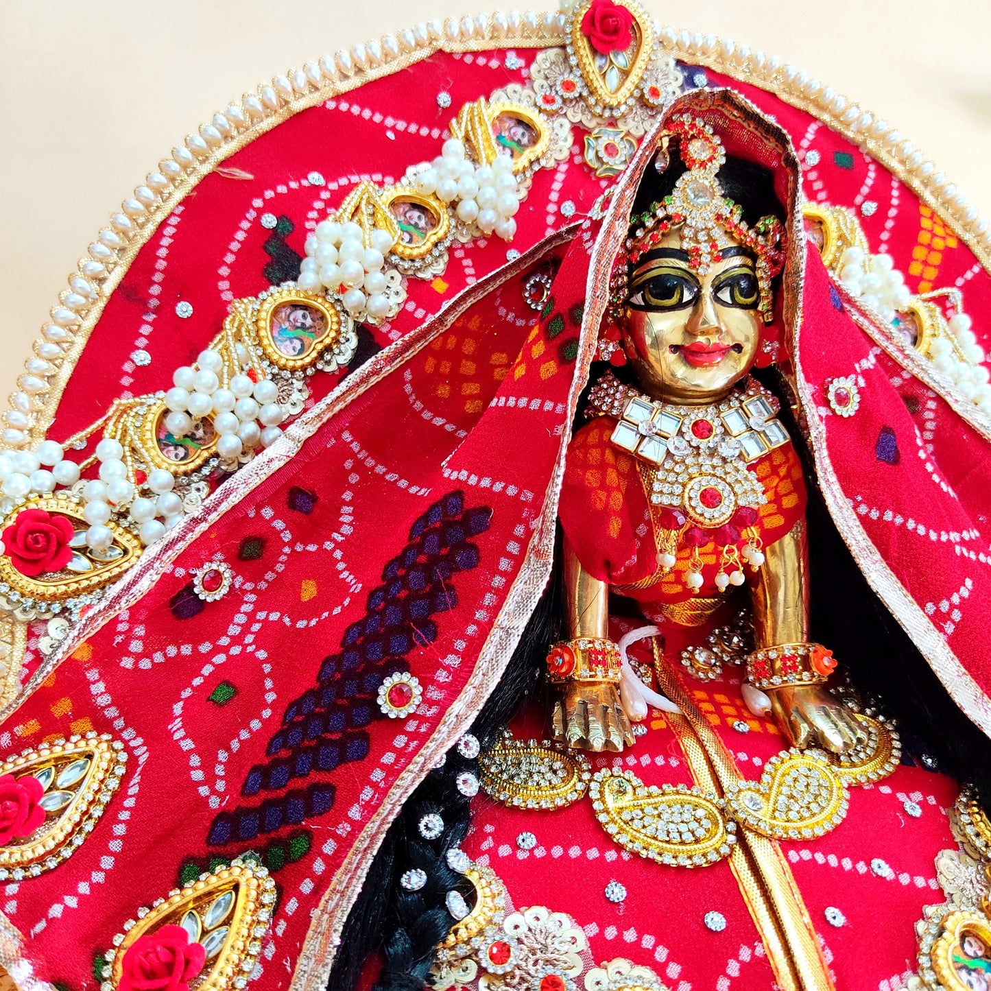 Radha Krishna Themed Red Bandhej Poshak – Heart Design Dress for Radha Rani with Matching Dupatta & Full Shringar Set