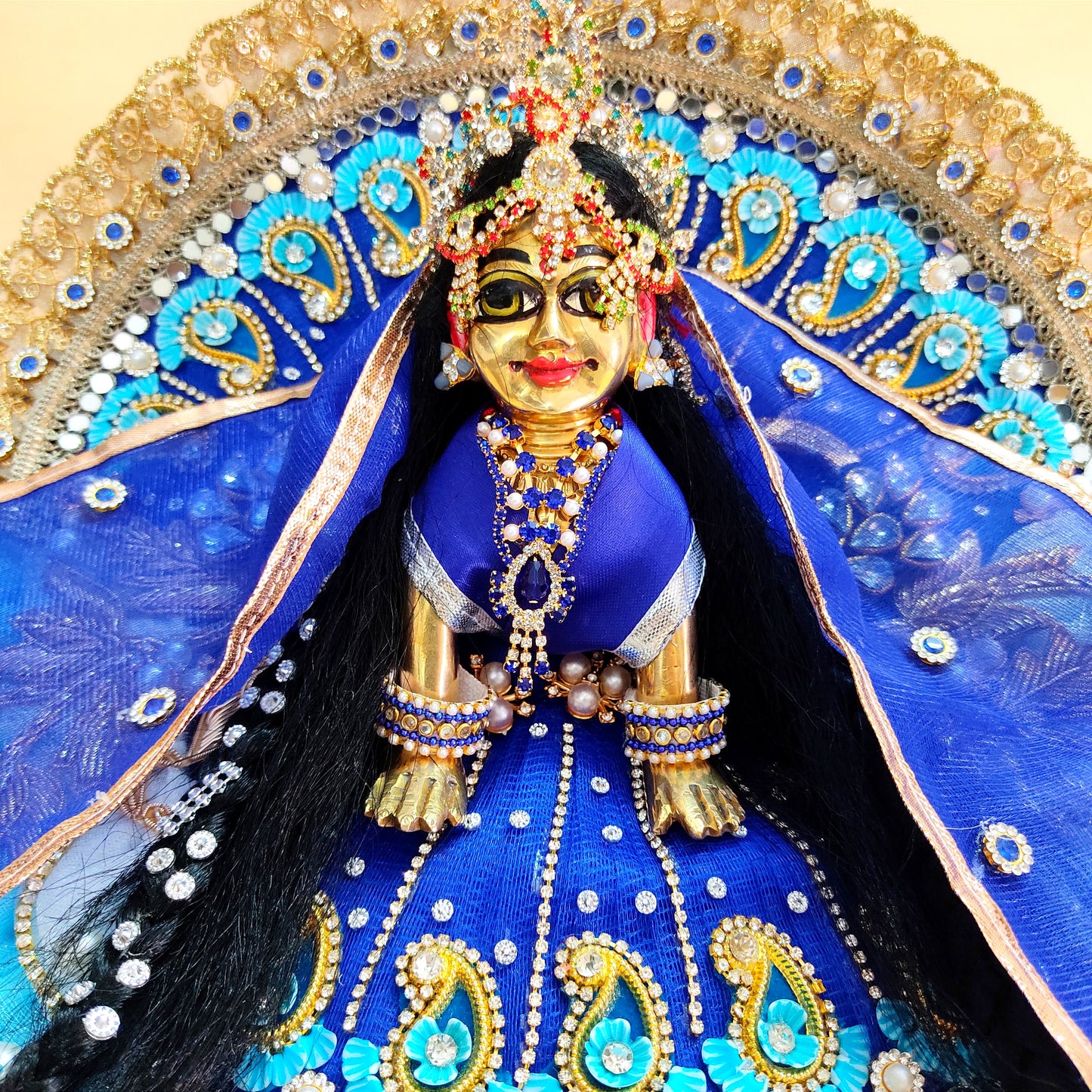 Majestic Royal Blue Radha Rani Dress – Detailed Handwork with Peacock Motifs, Petal Design, Heavy Chunri & Full Shringar Set
