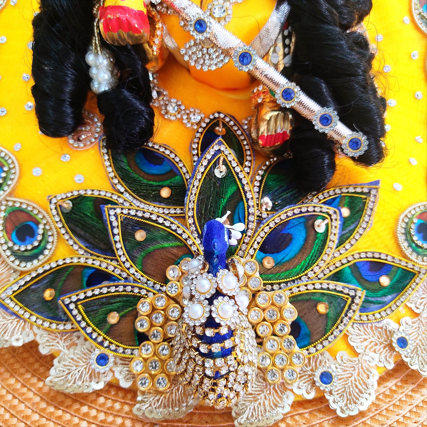 3D Peacock Laddu Gopal Dress – Diwali Special Designer Thakur Ji Poshak with Mukut, Patakha Set, Bansuri & Full Shringar Set