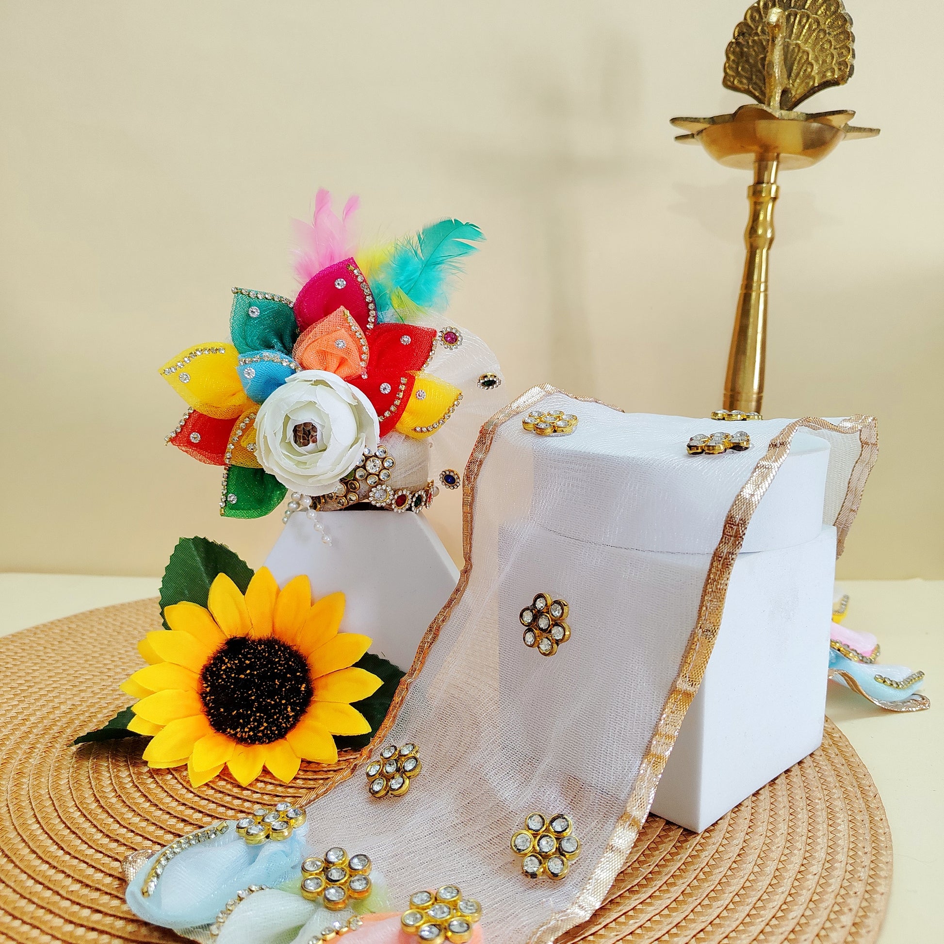 Matching dress mukut and dupatta for Ladoo Gopal