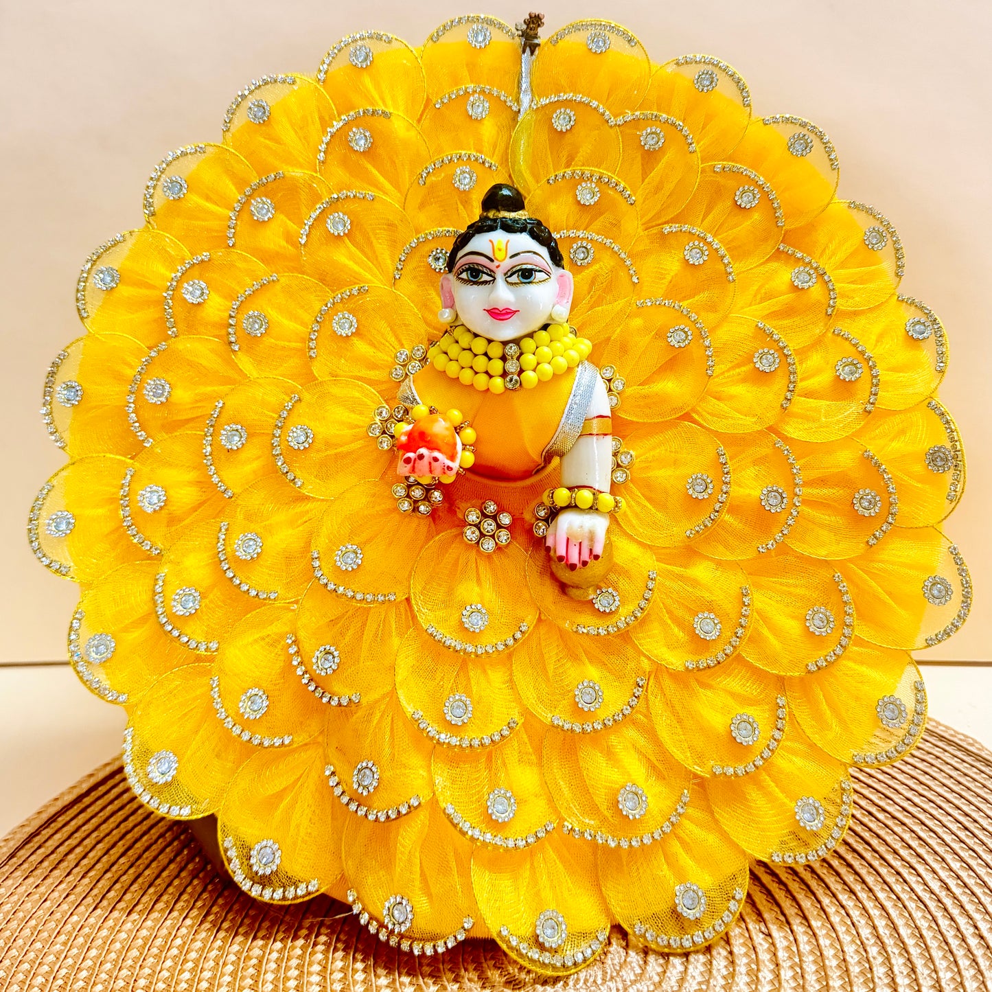 Two-in-One LED Light Laddu Gopal Dress with Mukut, Bansuri & Surprise Gift