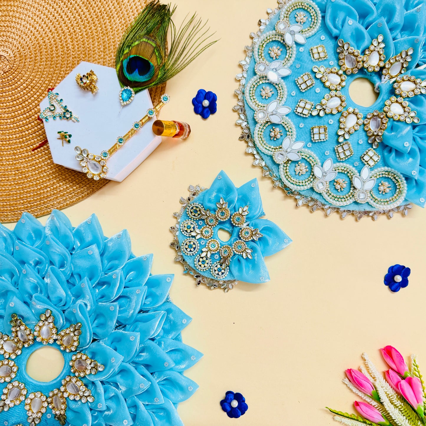 Two in One Ring Thakur ji Dress with Mukut, Bansuri & Surprise Gift