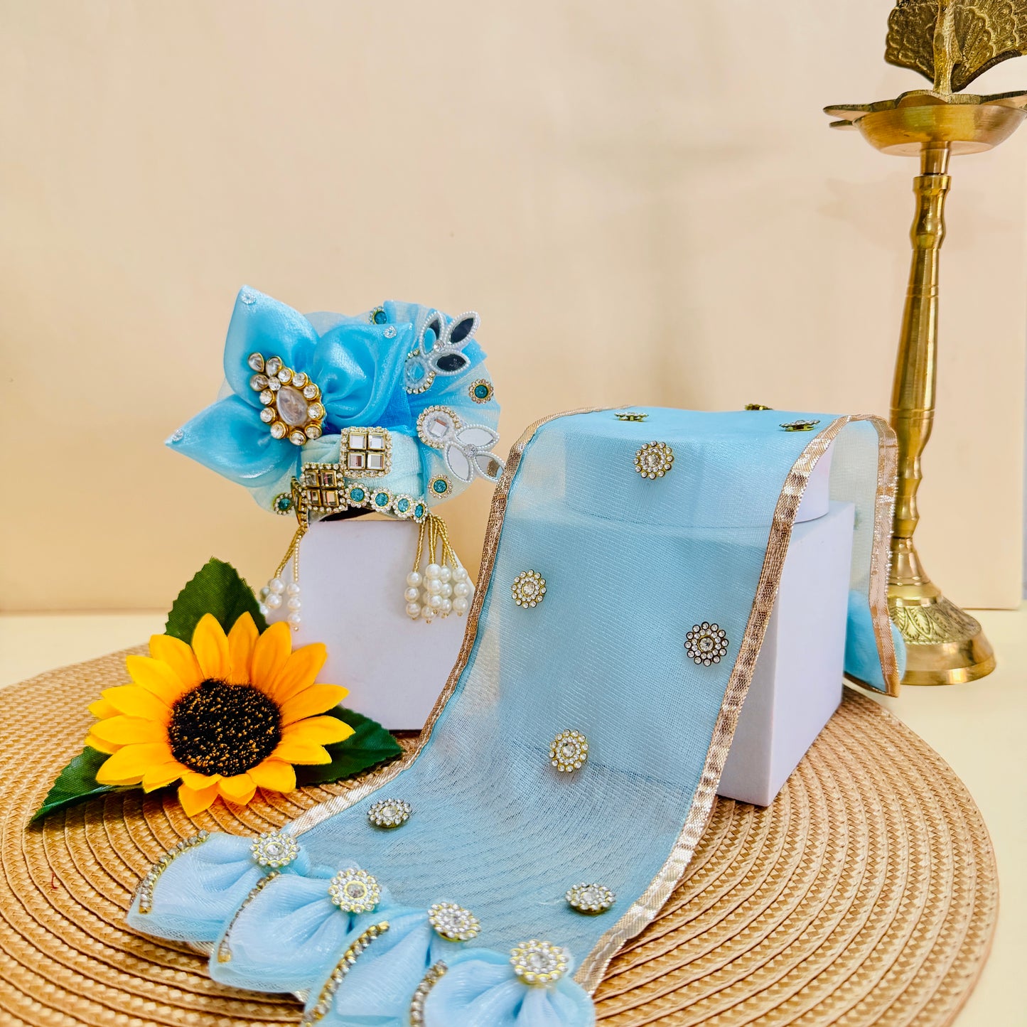 Two in One Ring Thakur ji Dress with Mukut, Bansuri & Surprise Gift